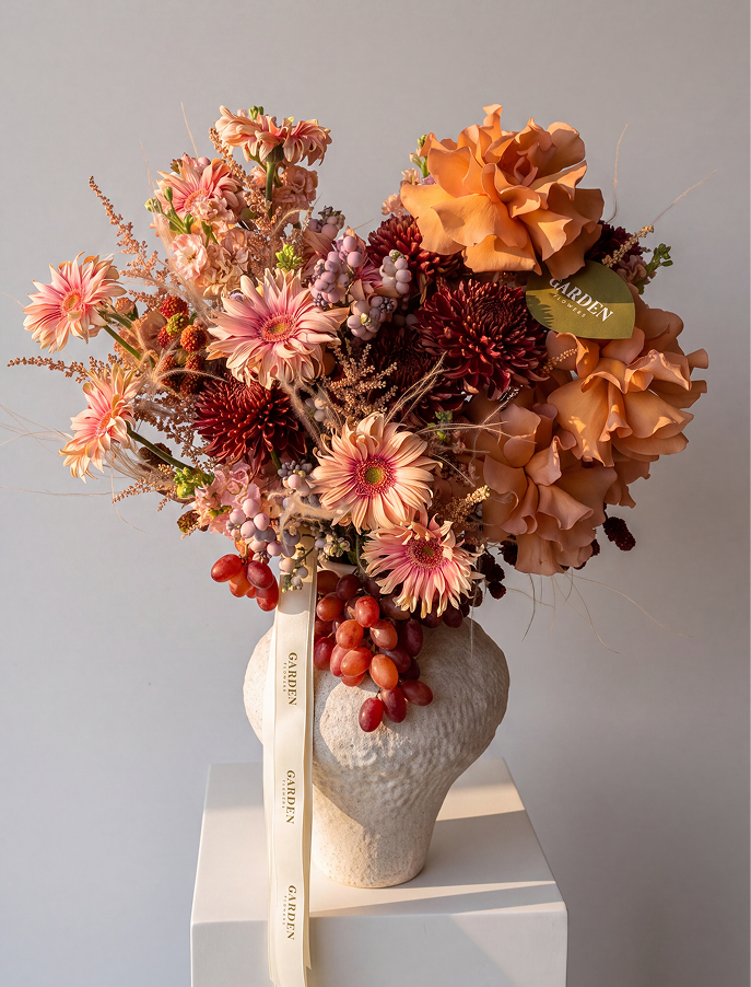 Edinburgh  BASKET  flowers in Dubai